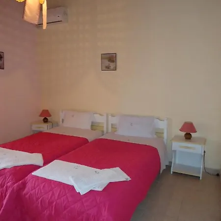 Errika House 1 *